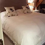 Bed & Breakfast Parc De Launay 3*