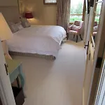 Parc De Launay Bed & Breakfast 3*