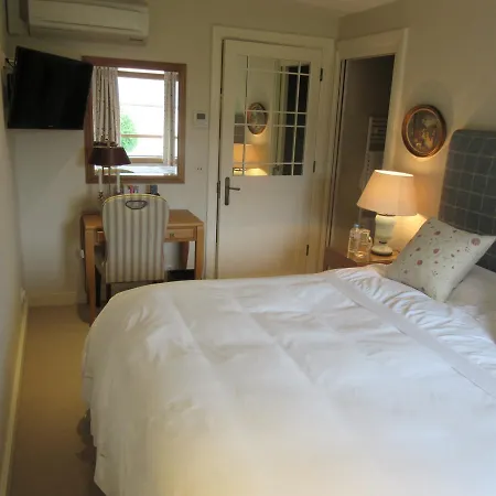Bed & Breakfast Parc De Launay Louresse-Rochemenier