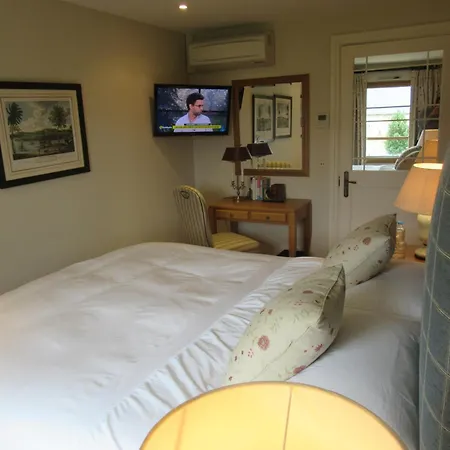 Bed & Breakfast Parc De Launay Louresse-Rochemenier